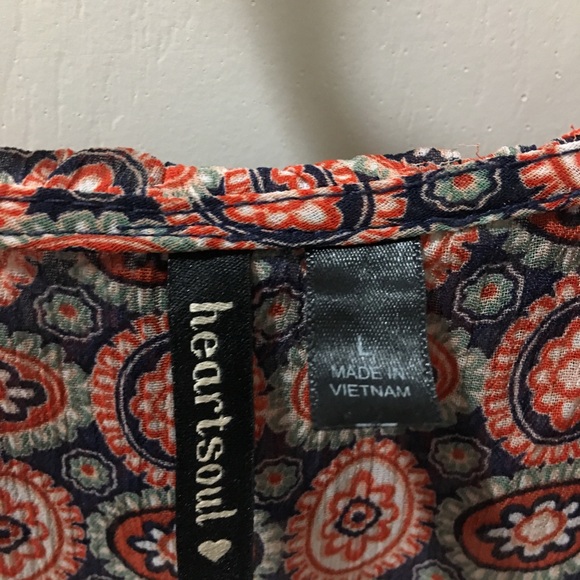 SOLD HeartSoul❤️blouse. - Picture 3 of 5